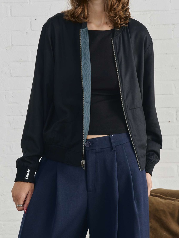 Ruth Wendejacke Opal/Black from Yahmo