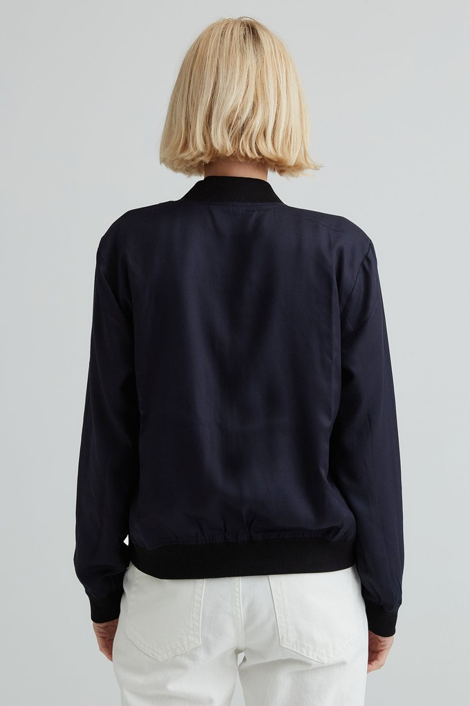 Ruth Wendejacke bird/navy from Yahmo