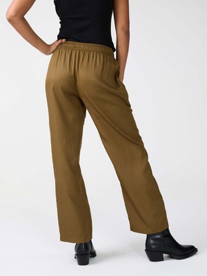 Hilde Hose braun from Yahmo