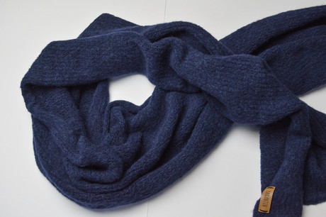 Chunky Scarf | Navy Blue | Baby Alpaca & Merino Wool Blend | Extra Large Size from Yanantin Alpaca
