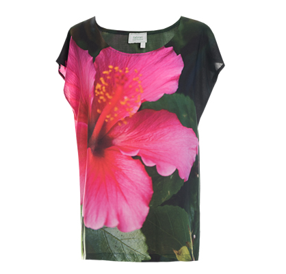 Viskose Shirt „Hieroglyphen der Natur“ from fabrari Viskose Shirt „Hieroglyphen der Natur“ from fabrari