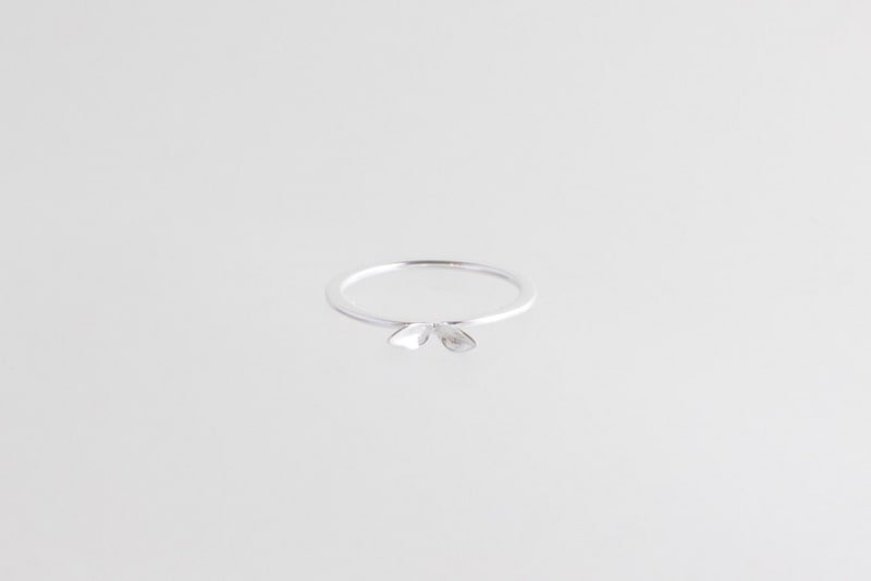 Sprout leaf ring silver SALE from Julia Otilia Sprout leaf ring silver SALE from Julia Otilia